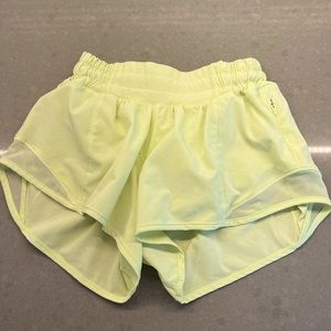 Lululemon hottie hot low rise 2.5